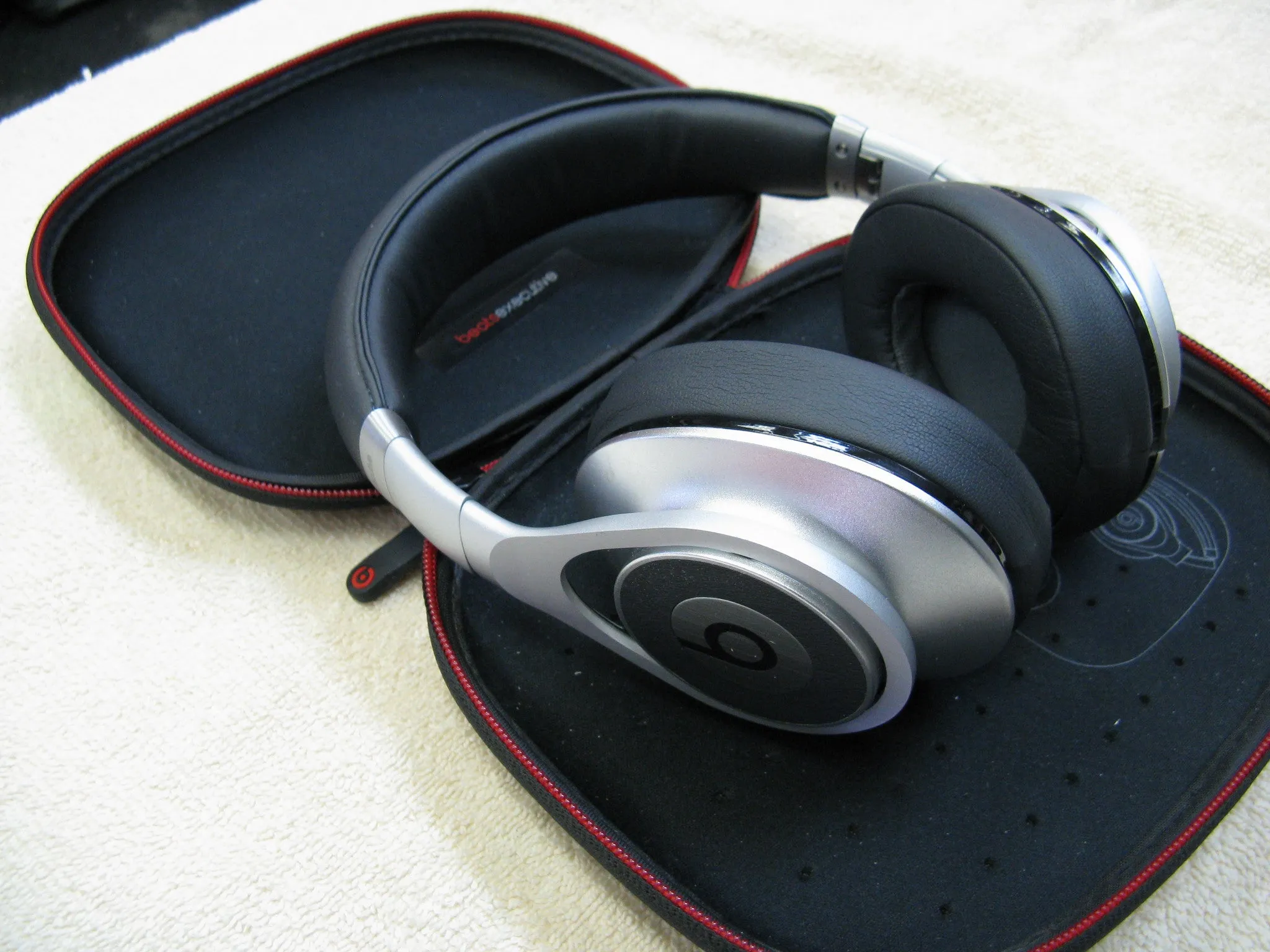 Beats by Dr. Dre Executive Noise Canceling Headphones