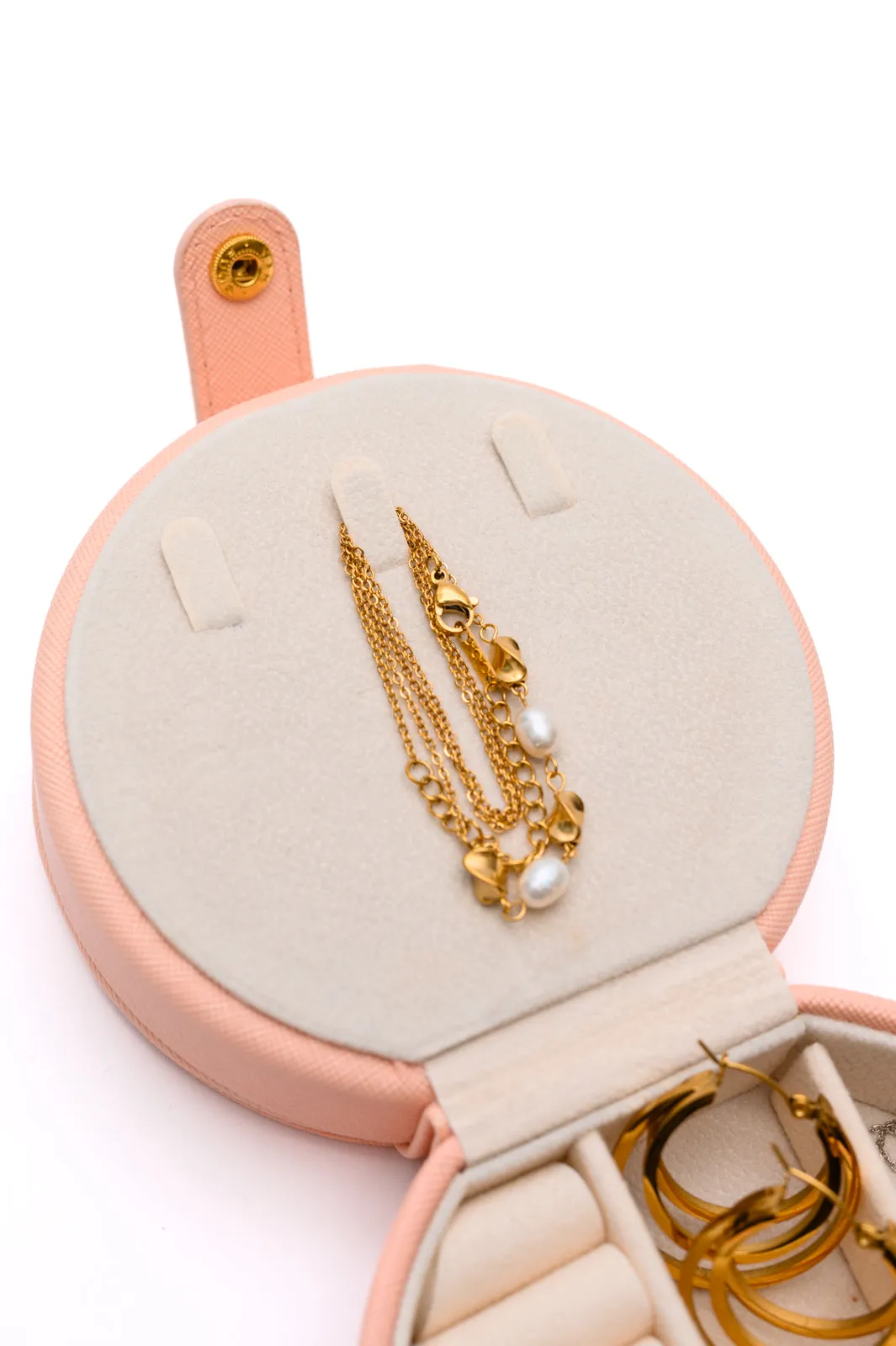 Circular Travel Jewelry Case in Pink - 11/22