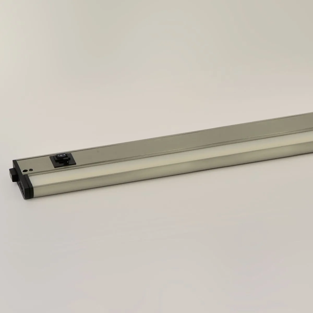 CounterMax 5K 36 Inch LED Under Cabinet Light, 2700K to 5000K, 2220 Lumens, 120V, White