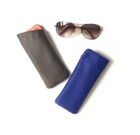 Hoyt Sunglasses Case: Eco-Chic Protection for Your Shades (Vegan Leather, Padded, Graphite & Royal Blue)