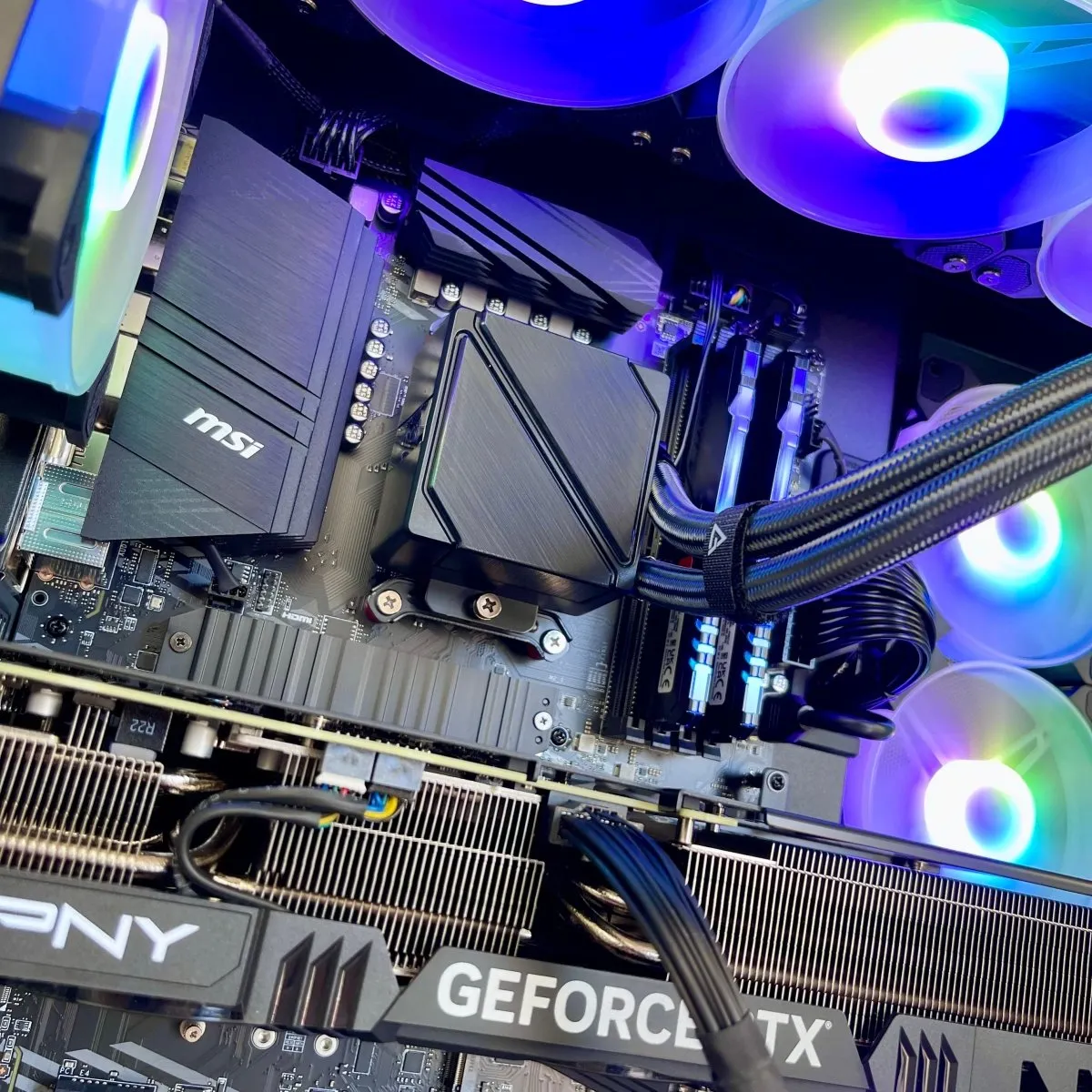 IGaming Ryzen 7 5700x | RTX 4060 Ti-4070 Ti super | Antec C8 Edge