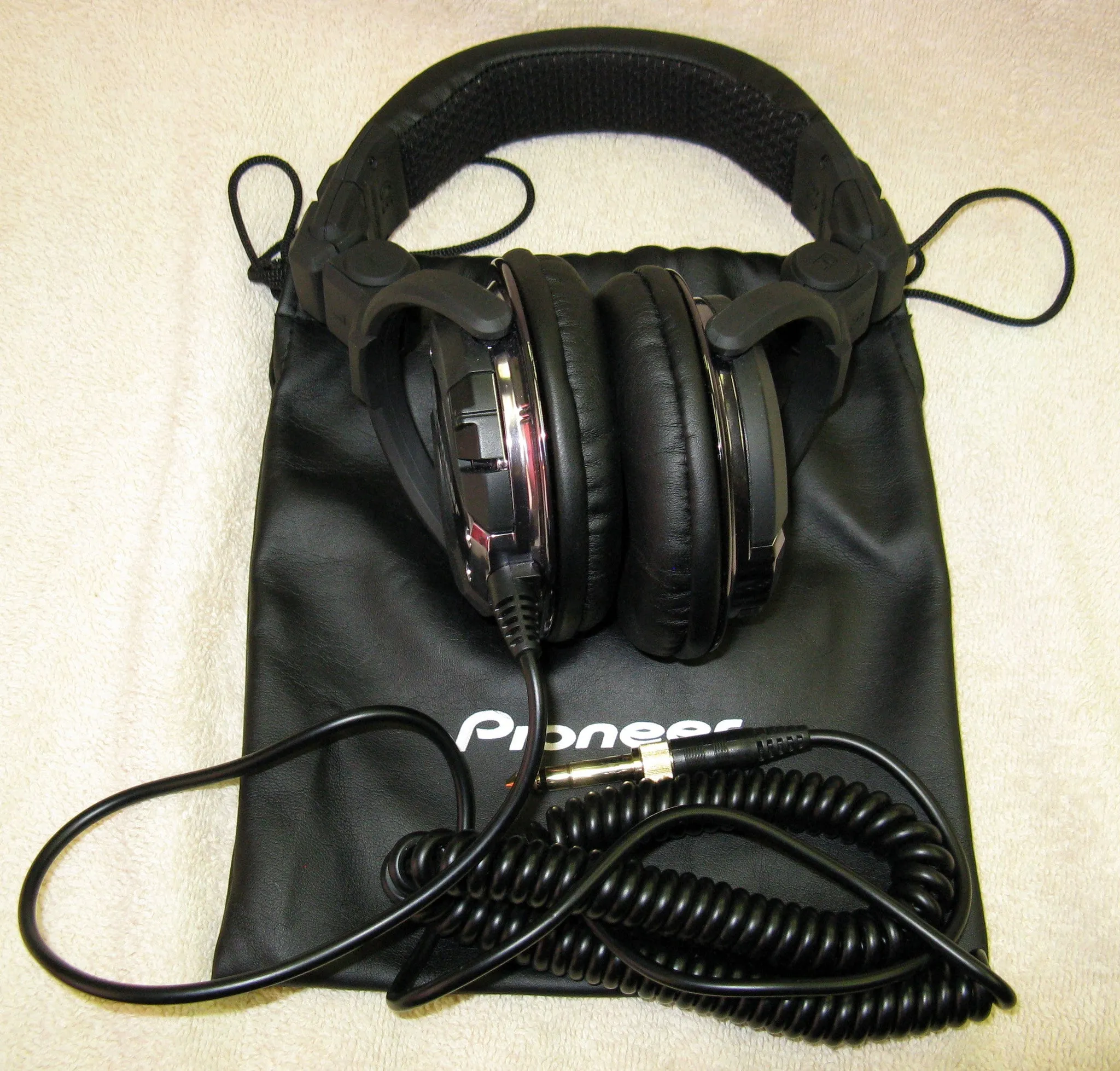 Pioneer HDJ-1000 Advanced Professional DJ Headphones