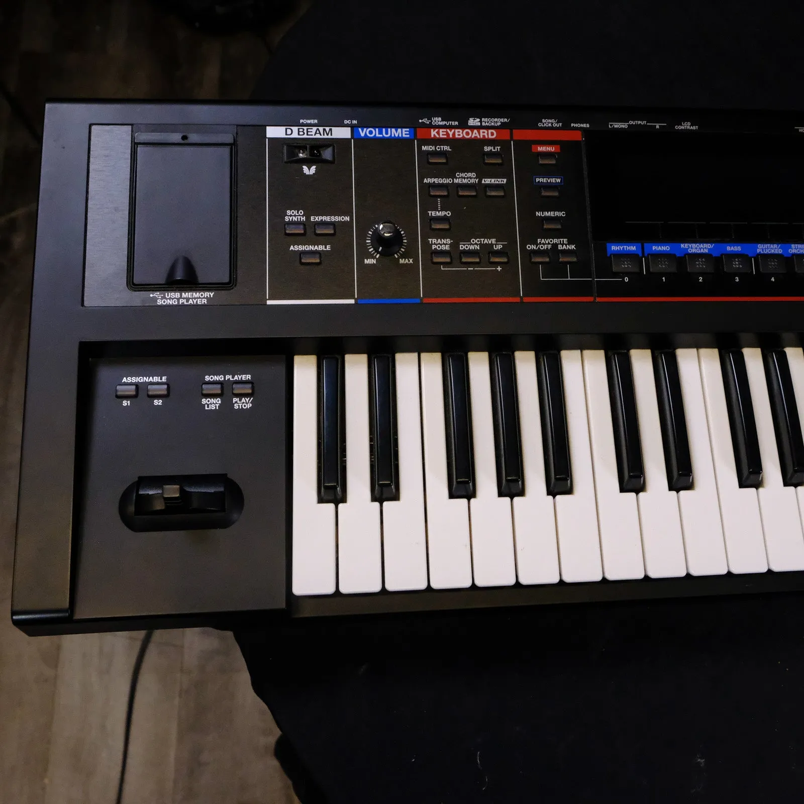 Roland JUNO Gi 61-Key Synthesizer