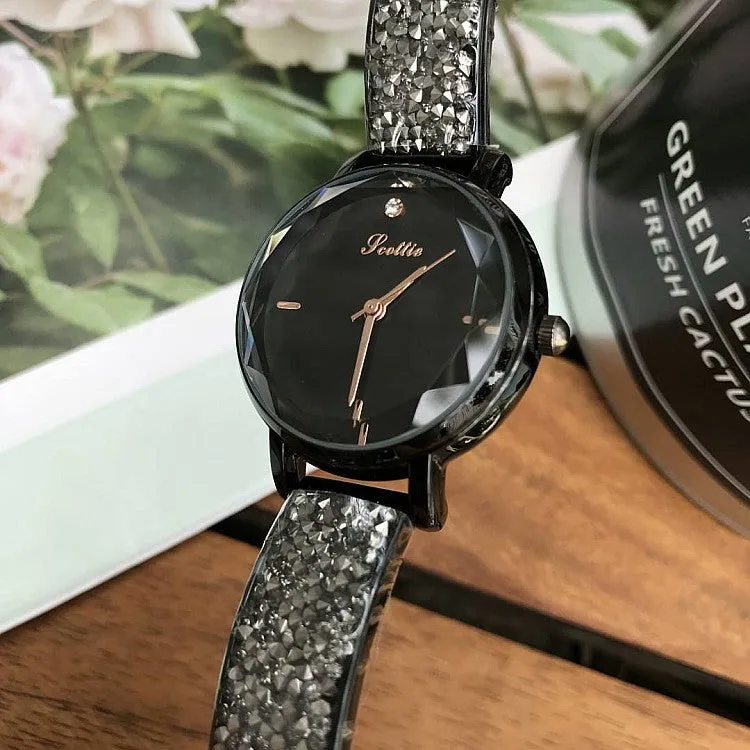 Small&Cute Rhinestone Bracelet Women's Watch