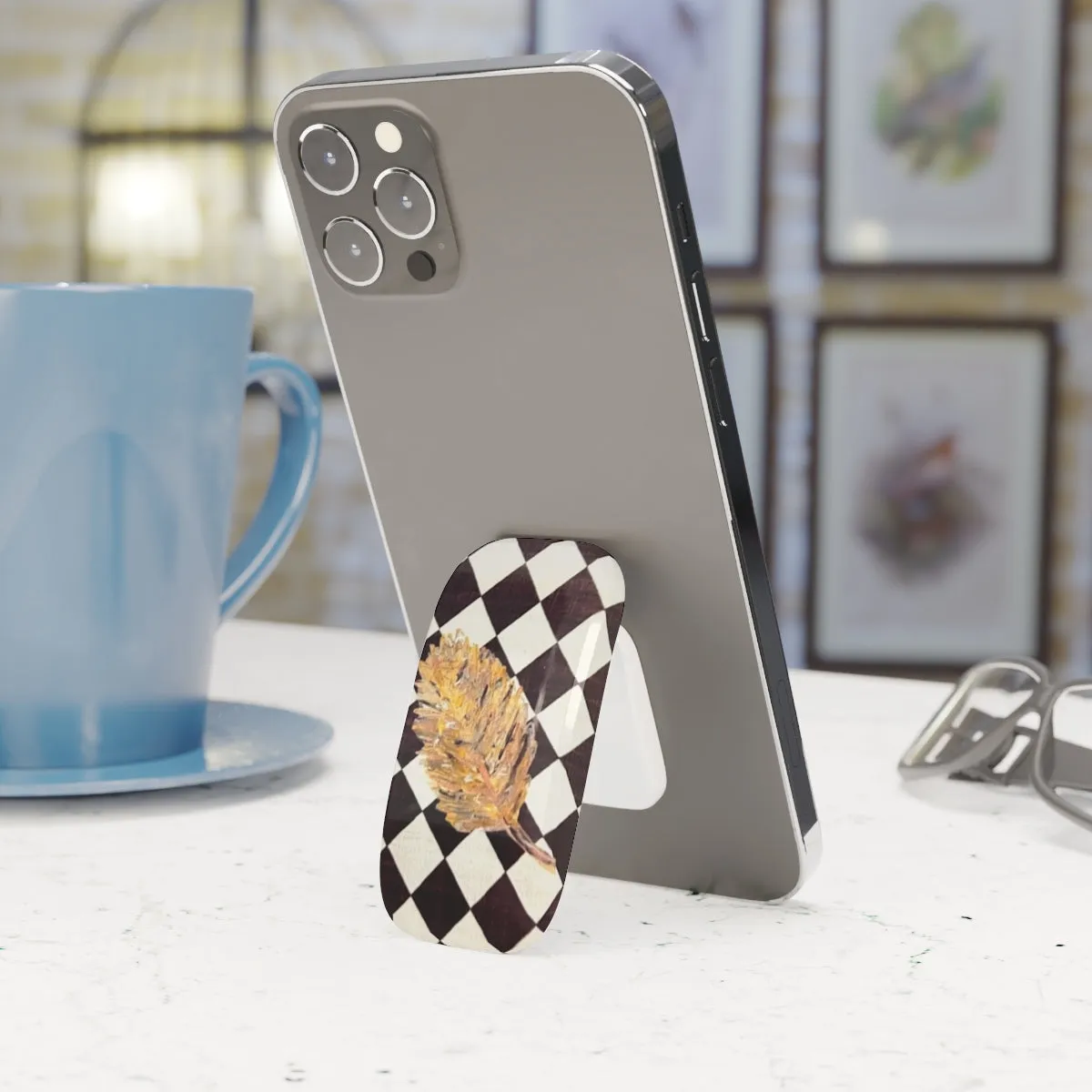 The Golden Leaf Diamond Phone Click-On Grip